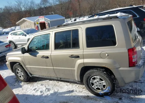 2009 Jeep Patriot Sport из США, поврежденный, VIN 1J4FT28A39D146564